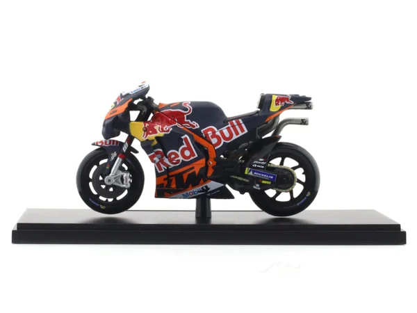 MAISTO 1:18 2023 RED BULL KTM FACTORY RACING RC16, BRAD BINDER 33